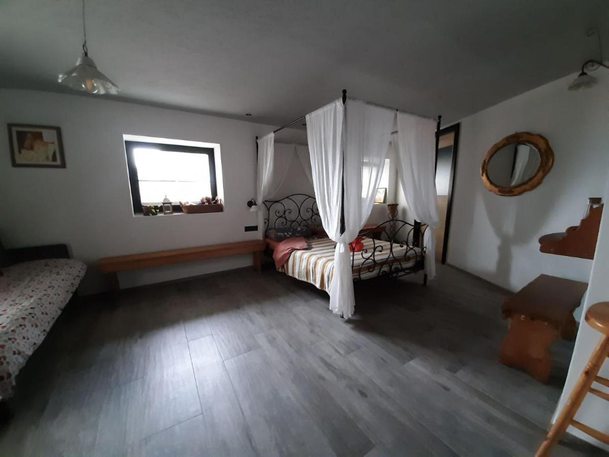 Bed and Breakfast Haus Fels Schluderns Zewnętrze zdjęcie